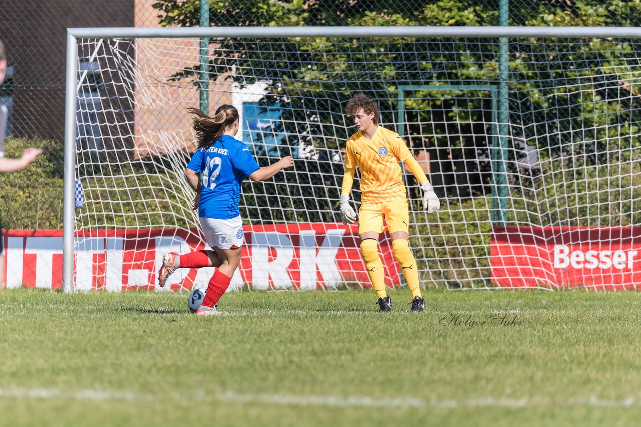 Bild 126 - F Holstein Kiel 2 - SSG Rot-Schwarz Kiel 2 : Ergebnis: 5:0